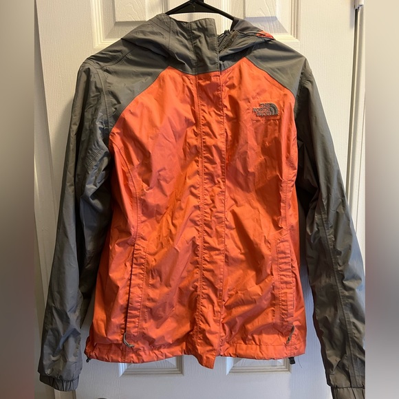 North Face rain coat - Picture 3 of 5